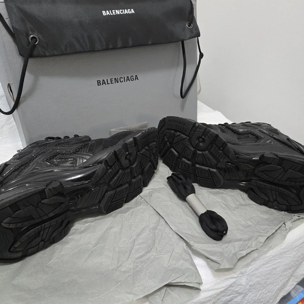 Balenciaga Runner Monocolor Kith Black Sneakers 677402 W3RA1 1000 Size 43